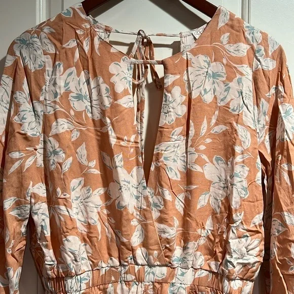 Blush Peach Floral Print Romper Bell Sleeve Small - Picture 2 of 10